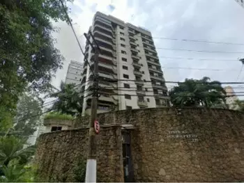 Apartamento à venda em leilão
