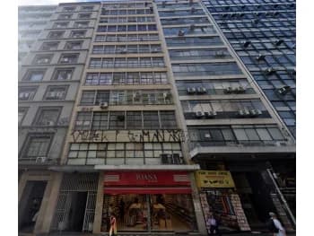 Conj. Comerciais à venda em leilão