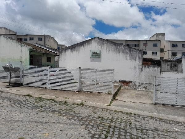 CONDOMINIO MULTIFAMILIAR