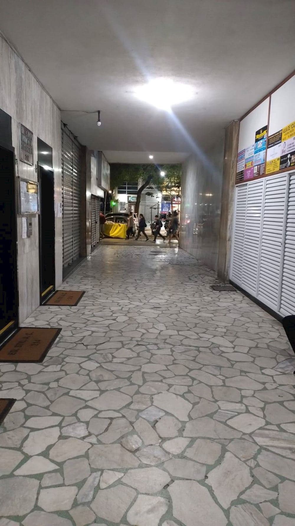 Loja, Padrão, 0 vaga(s) de garagem - foto 4