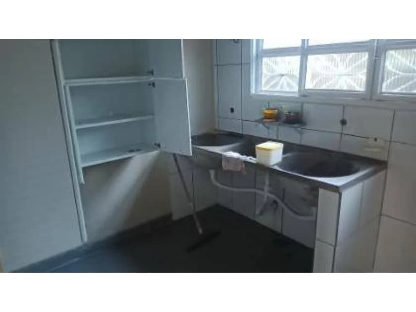 Casa à venda em leilão - foto 2