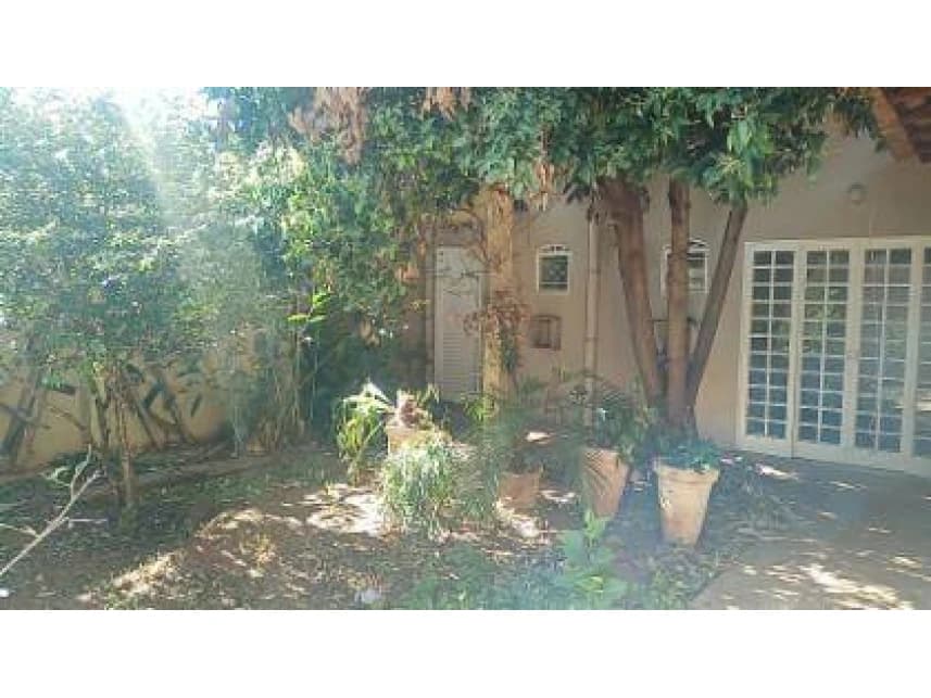 Casa à venda em leilão - foto 3