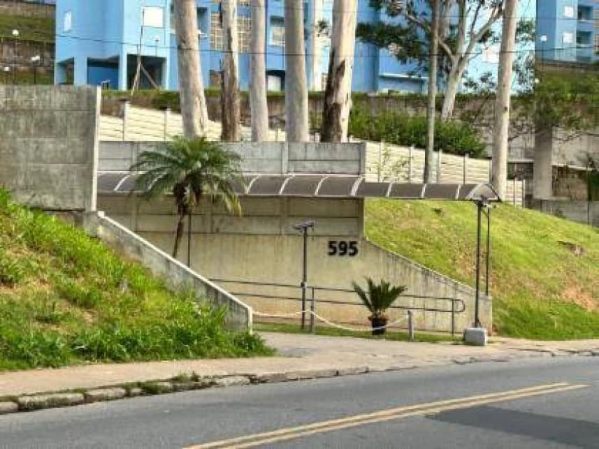 Apartamento à venda em leilão - foto 2