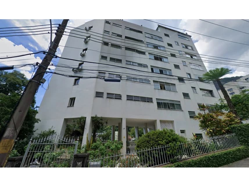 Apartamento à venda em leilão