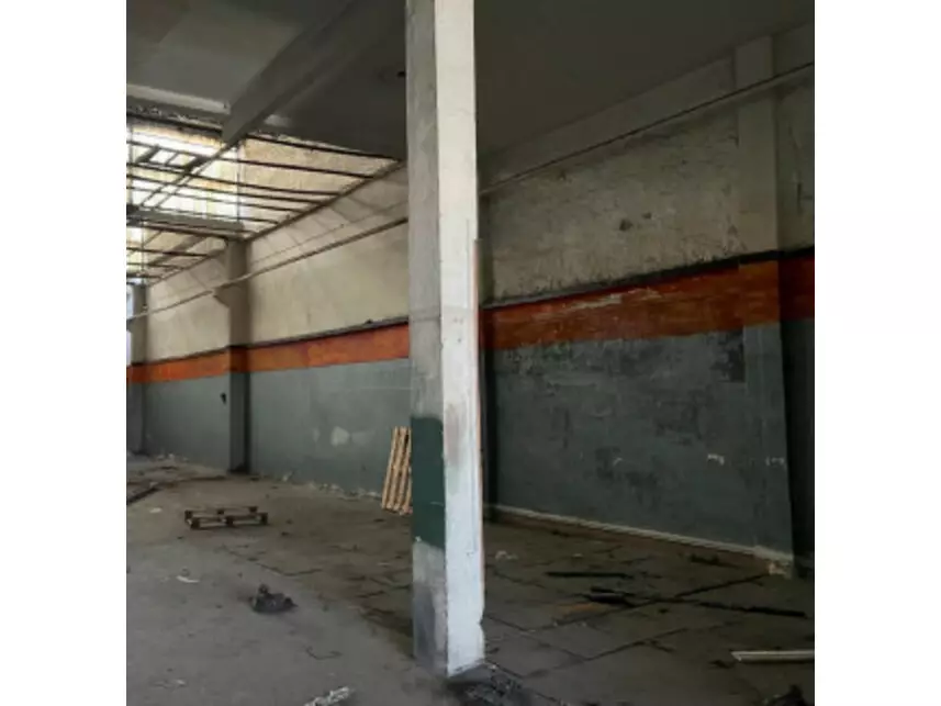 Prédio Comercial à venda em leilão - foto 3