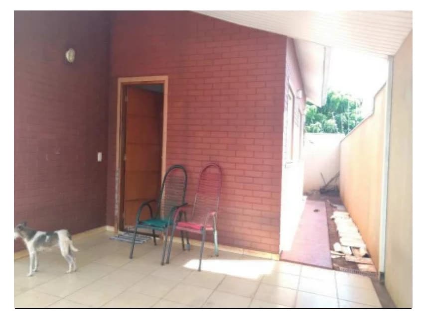 Casa à venda em leilão - foto 2
