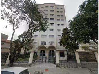 Apartamento à venda em leilão