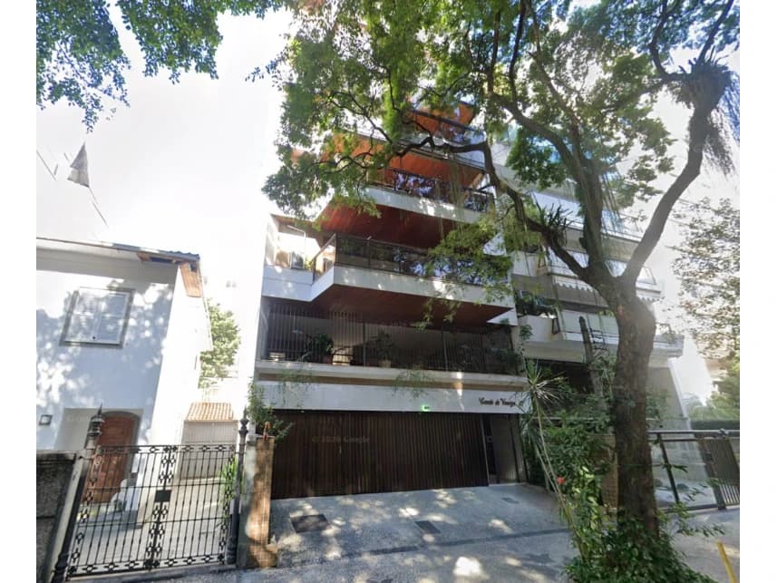 Apartamento à venda em leilão