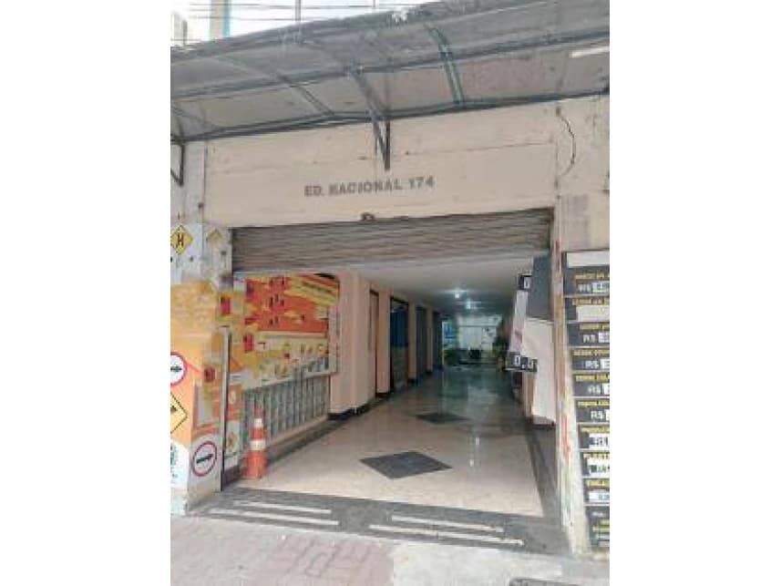 Loja à venda em leilão