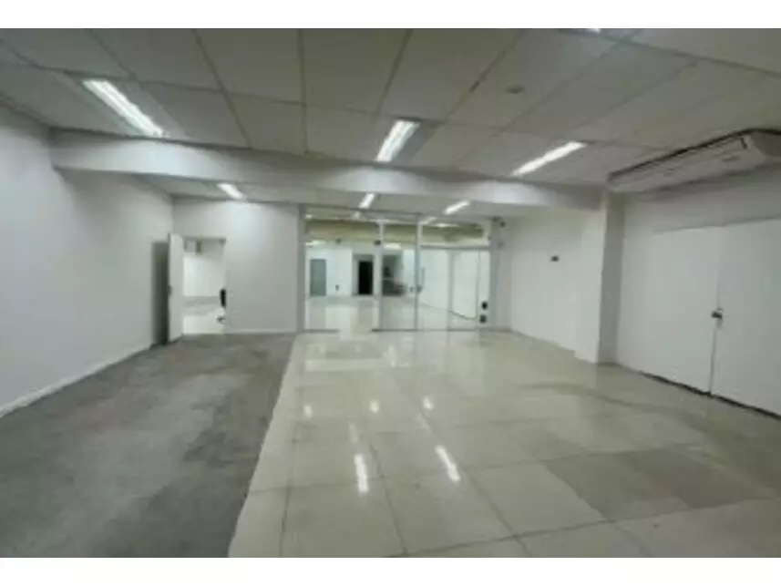 Prédio Comercial à venda em leilão - foto 5