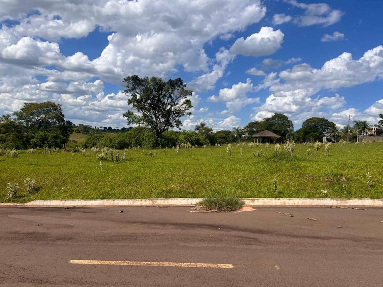 Lote, Padrão, 0 vaga(s) de garagem - foto 2