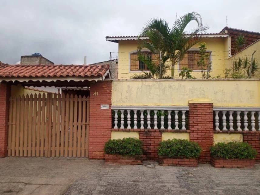 Casa à venda em leilão - foto 4