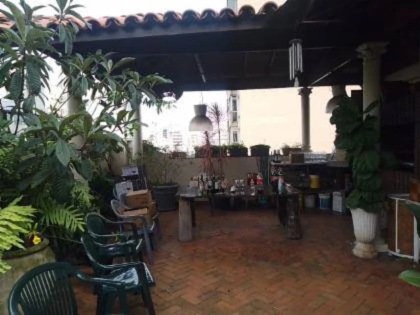 Apartamento à venda em leilão - foto 2