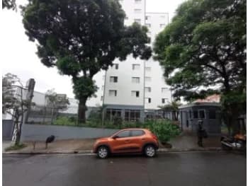 Apartamento à venda em leilão